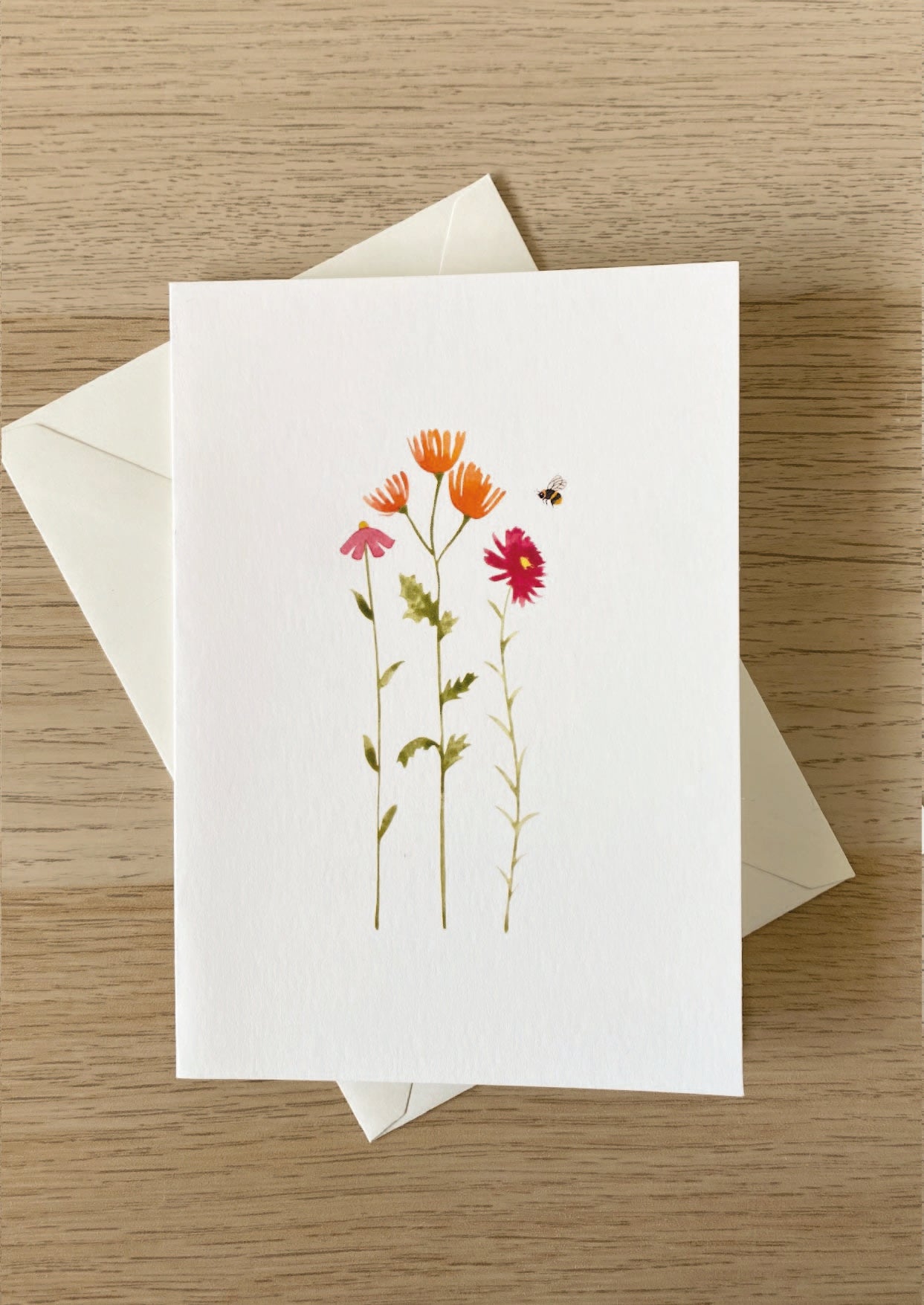 Carte les fleurs et l'abeille